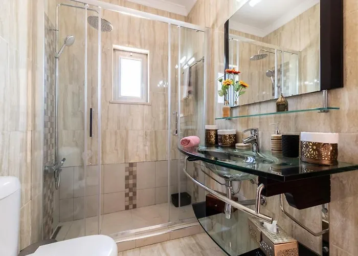 New! Balaia K-11 Apartment Branqueira